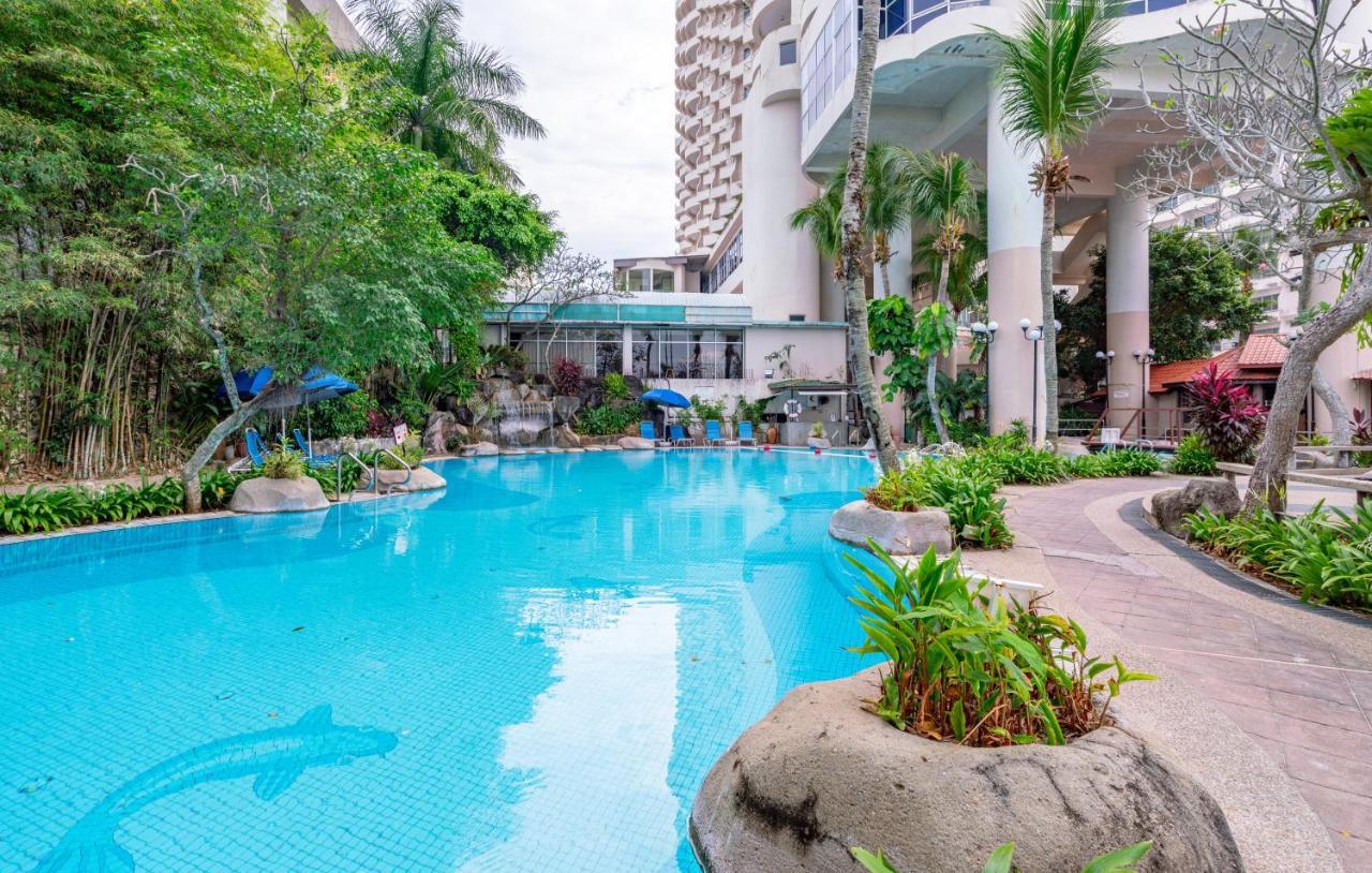 Seaview Deluxe Studio Couples Room S Tanjung Bungah (Penang) Exterior foto